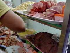 -Bánh Mì Huynh Hoa