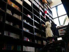 -钟书阁(松江泰晤士小镇店)