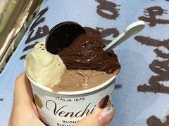 -VENCHI 闻绮(北京国贸商城店)