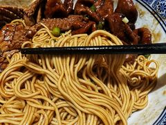 -沪西老弄堂面馆(定西路店)