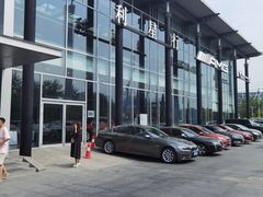 -奔驰利星行(北京花乡店)