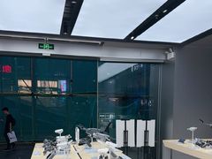 -DJI大疆(深圳华强北曼哈授权体验店)