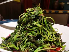 -黄泥岗·地道湖北菜(奥特莱斯店)