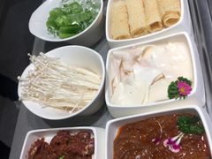 -海底捞火锅(旭辉MALL店)