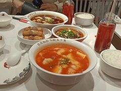 -渝是乎酸菜鱼·川渝小炒(新世界百货望京店)