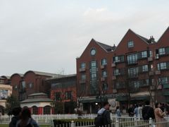 -钟书阁(松江泰晤士小镇店)