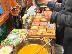 -银米·云南传统过桥米线(双廊黑金冠店)