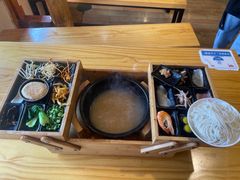-勺子米线·云南传统小吃市集(四方街店)
