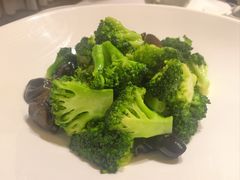 清炒时令时鲜蔬菜-鹿园 MOOSE(长宁店)