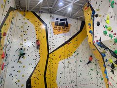 -问山MountQuest攀岩馆