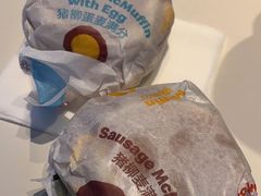 -麦当劳(上海虹桥站30B检票口楼上)
