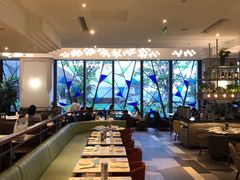 -港丽餐厅(高德置地店)