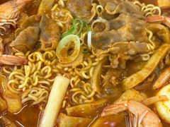 -三清洞摩西韩式年糕火锅(威高广场店)