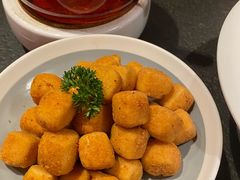-蝴蝶里·粤菜·点心(滨江龙湖店)