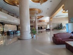 -鄂托克前旗兴宇唐苏格沙漠温泉酒店