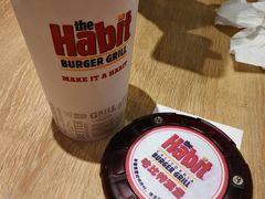 -The Habit Burger Grill 哈比特汉堡(爱琴海店)