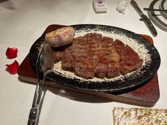 -Mogul Eatery·大亨餐酒馆