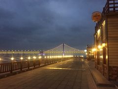 -LENBACH兰巴赫西餐啤酒坊(大连星海广场店)