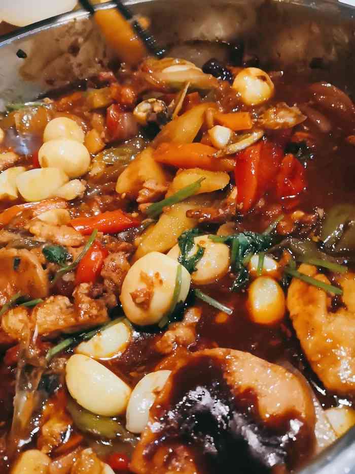 黄记煌三汁焖锅(罗浮广场店)-"我们一家都觉得不咋的,除了辣没啥味道