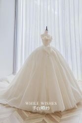 -予白婚纱礼服馆