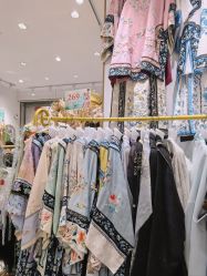 -梦回汉唐汉服旗袍体验馆(拙政园店)
