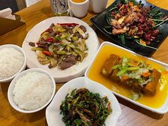 -隔壁老王·家常云南菜(花巷店)