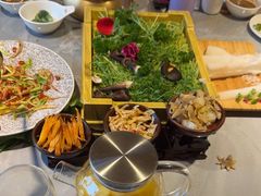 -慢丽江·云南野生菌土鸡锅(付家庄店)