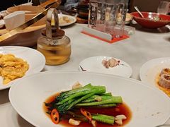 -泓历皇朝酒店(东亭店)