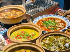 -李双猪·小龙虾·烧烤·羊肉煲(乐山店)