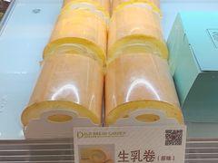 -顶东面包花园·生日蛋糕(世博店)