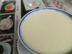 -周大娘牛乳(旧寨古村总店)