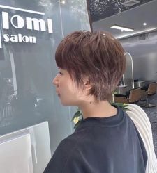 -Tloml salon