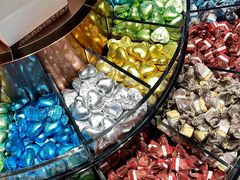 -Laderach 莱德拉(上海环贸iapm店)