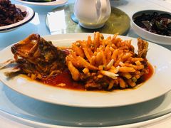 松鼠桂鱼-香融府·烤鸭·家常菜(花乡奥莱店)