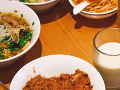 红藜麦卤肉饭-村外有星光小食铺(长嘉汇店)