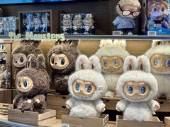 -泡泡玛特POPMART(国金街店)