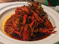 -肥肥虾庄·金牌油焖大虾(首义路店)