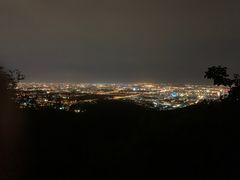 -鬼笑石后山停车场