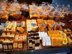 -莉莲蛋挞(大华悦沢书店)