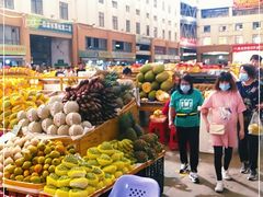 -三亚新鸿港水果一级批发市场