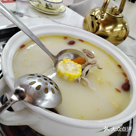 三只猪猪肚鸡(阳光城店)