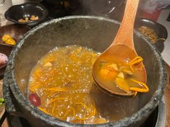 土鸡菌汤锅-芸山季·云南山珍菌火锅(人民广场来福士店)