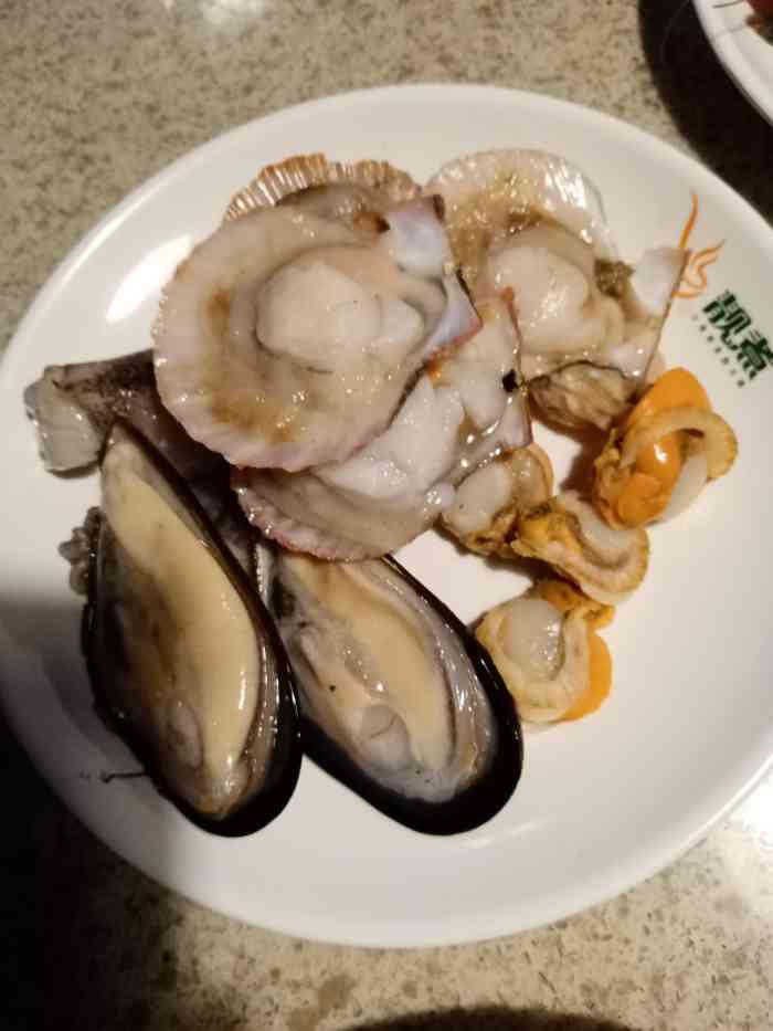 津港靓煮鲍鱼海鲜自助火锅熙悦汇店