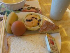 -舜耕山庄四时万和自助餐厅