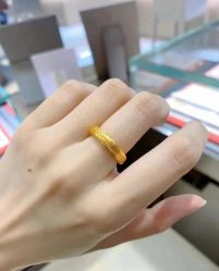 -周生生Chow Sang Sang(又一城店)