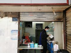 门面-酒宝荡烧烤(长航局江大路住宅小区店)