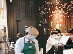 -星巴克(汾阳路店)