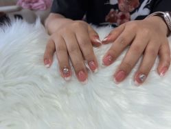 -丽心自助美甲美睫