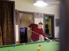 -小草屋轰趴馆别墅派对新场团建家庭聚会