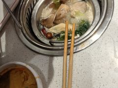 -龍歌自助小火锅(芝罘万达店)